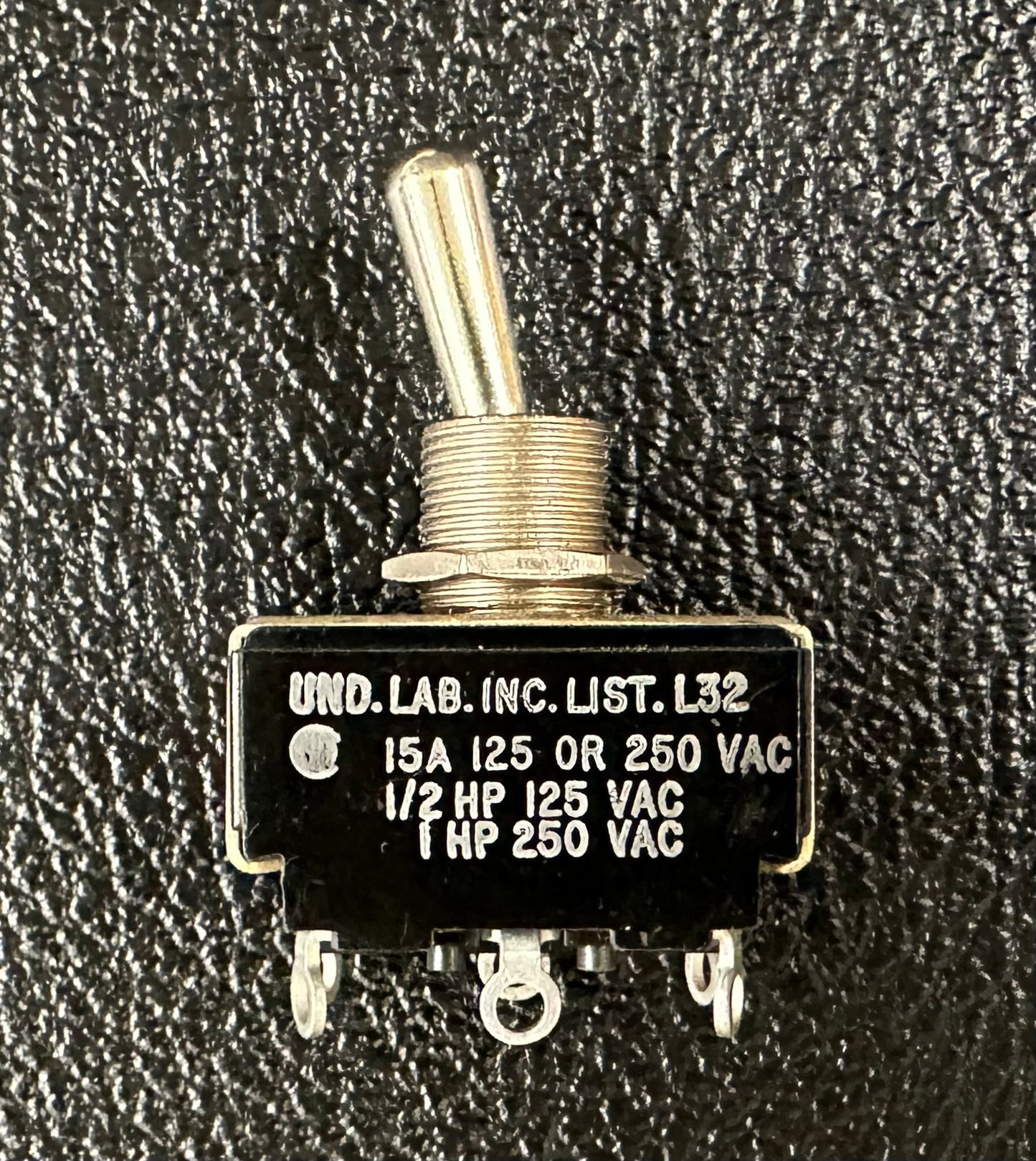 1981 UND Labs Inc. "Heavy Duty" DPDT " On / Off " Switch - New - Old Stock